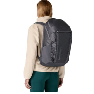 Patagonia Päiväreput Black Hole Pack 32L Treeline Outdoors