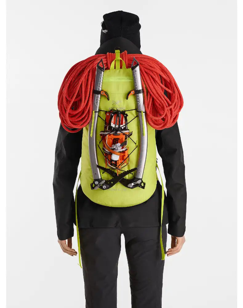 Arc'teryx Retkeilyreput Alpha FL 30 Treeline Outdoors