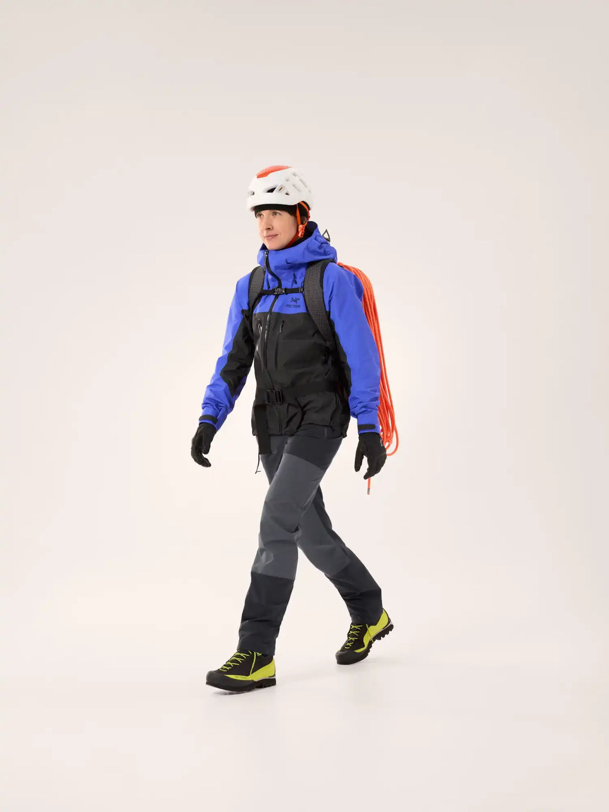 Arc'teryx Vedenpitävät kuoritakit Alpha Jacket Women's Treeline Outdoors