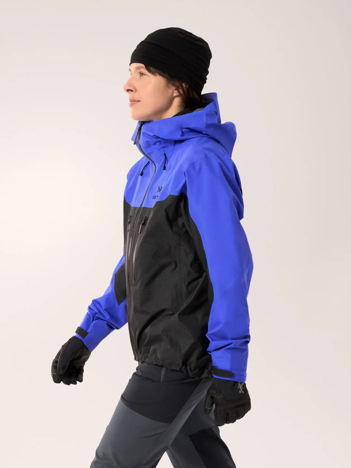 Arc'teryx Vedenpitävät kuoritakit Alpha Jacket Women's Treeline Outdoors
