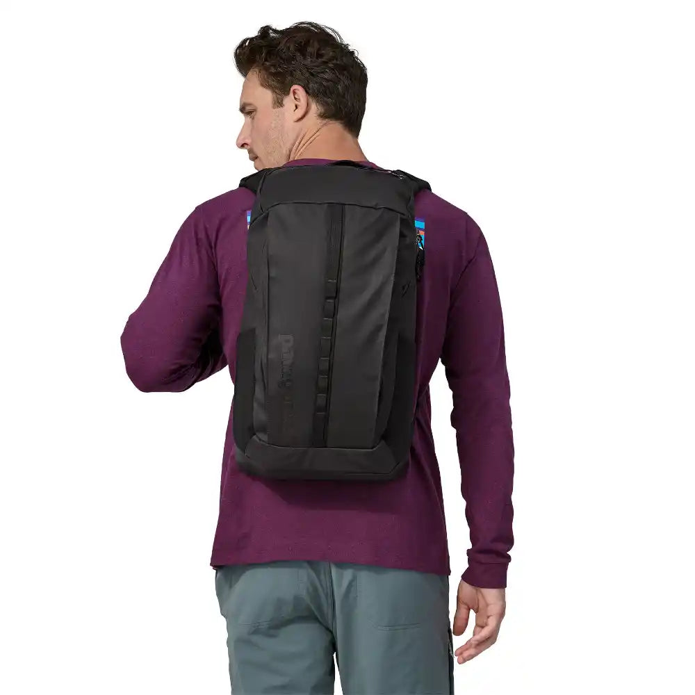 Patagonia Päiväreput Black Hole Pack 25L Treeline Outdoors