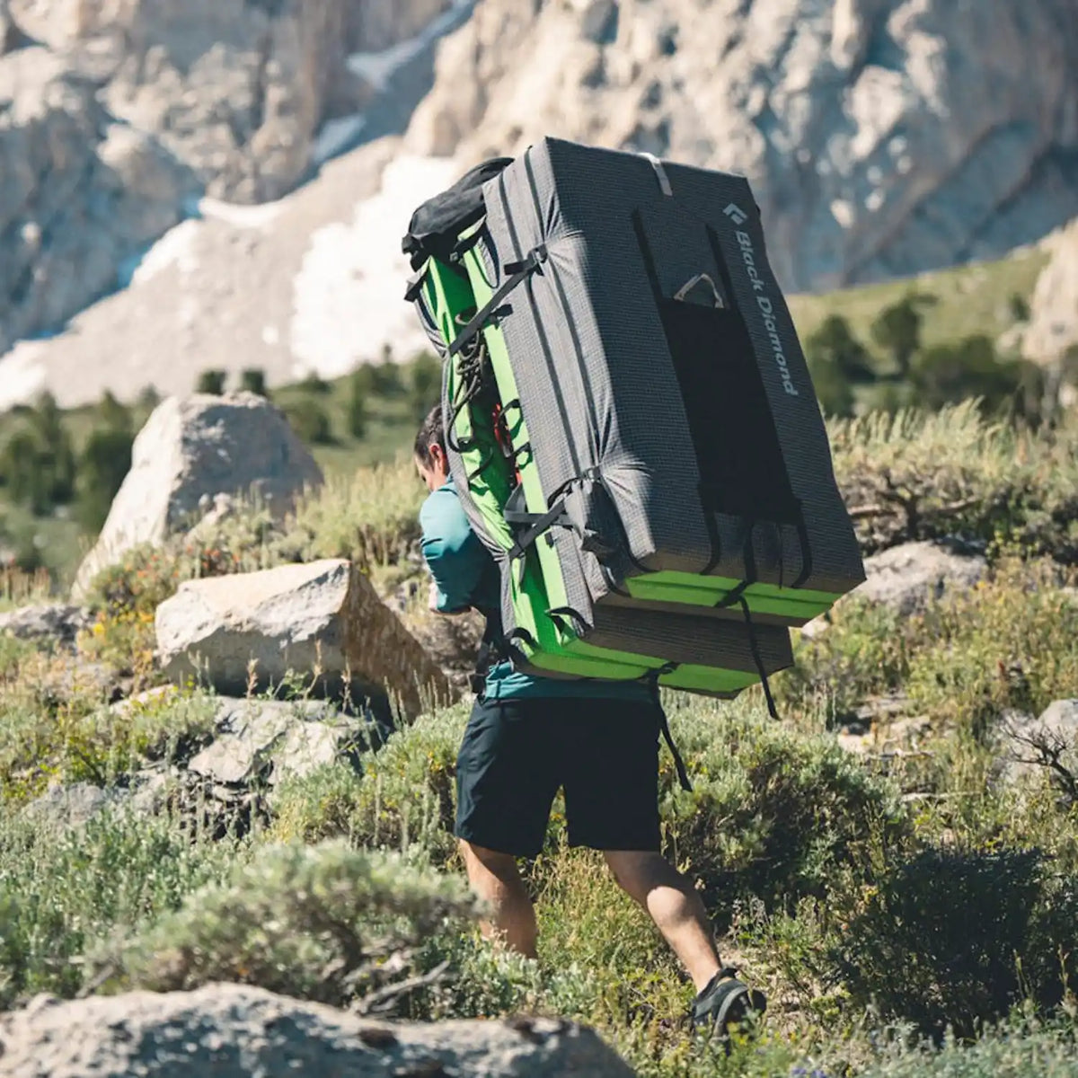Black Diamond Crash padit Erratic Boulder Crash Pad Treeline Outdoors