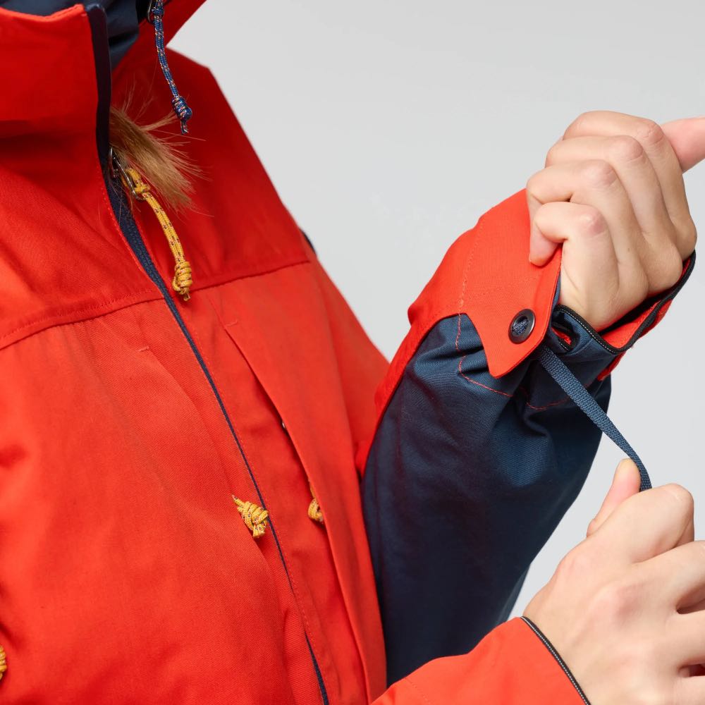 Fjällräven Ulkoilutakit Bergtagen G-1000 Jacket Women's Treeline Outdoors